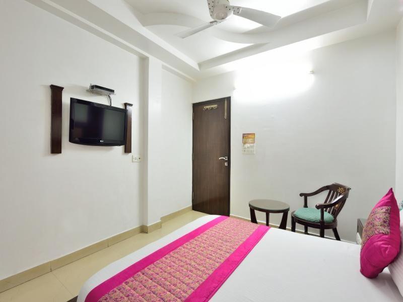 Hotel Sai International Нью-Дели Экстерьер фото
